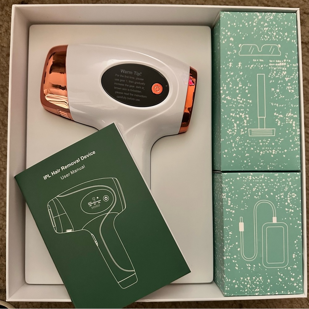 IPL hair removal device